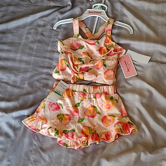 Juicy Couture, 2 Piece Set of top and shorts, Pink, 18 months - Picture 1 of 7